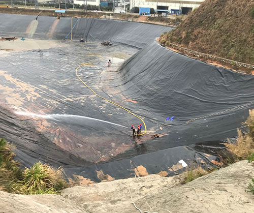 汝州废水池清理